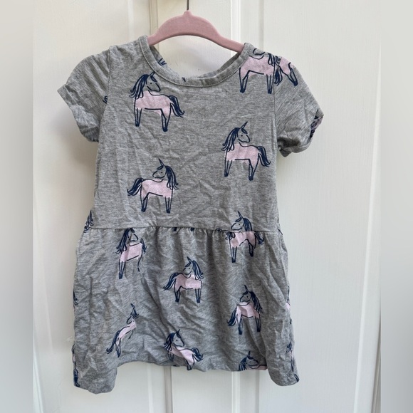 Okie Dokie 18M Girls Gray Short Sleeve Dress with Pink Unicorn - Picture 1 of 4